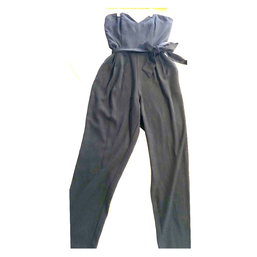 Black sweetheart neckline jumpsuit
